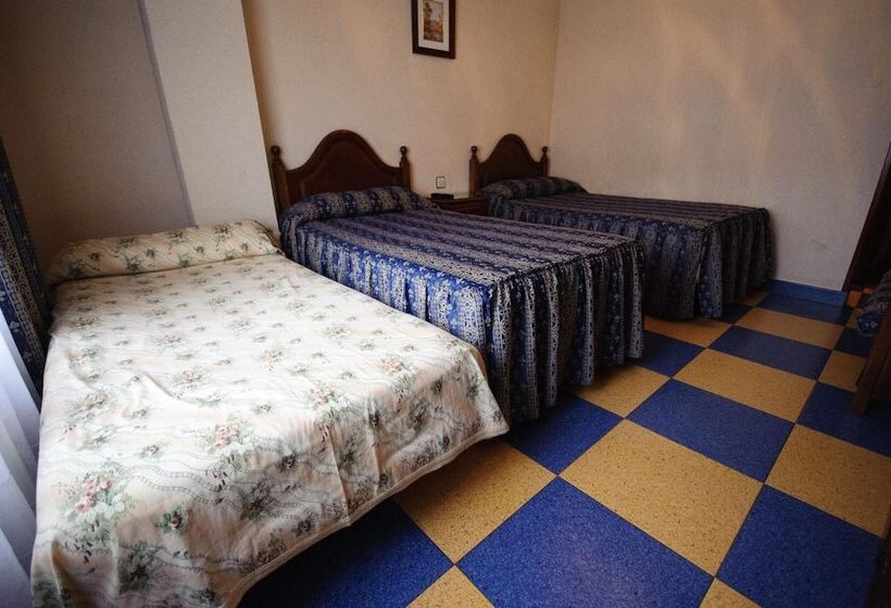 بنسيون Hostal Restaurante La Trucha