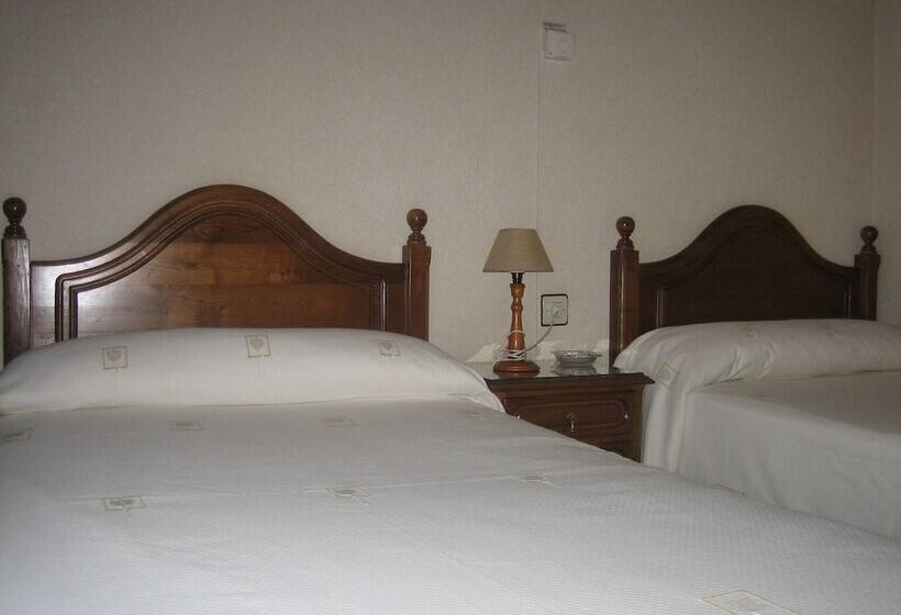 بنسيون Hostal Restaurante La Trucha