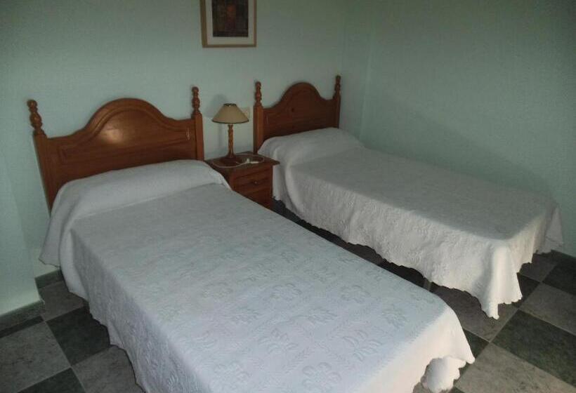 ペンション Hostal San Andres