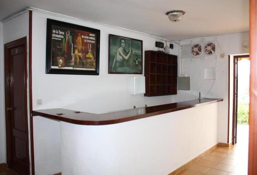 بنسيون Hostal Tamarindos