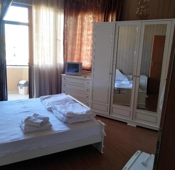 بنسيون Hristovi Apartments & Studios