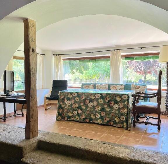 بنسيون La Casería