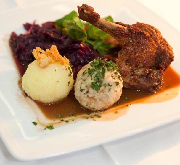 펜션 Landgasthof Asum