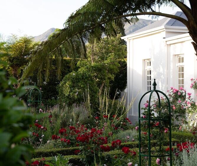 پانسیون Les Chambres Guest House