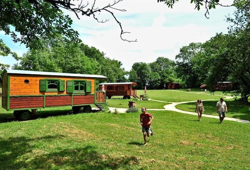Пансион Le Roulottes Du Petit Gouffre De Padirac Avec Spa