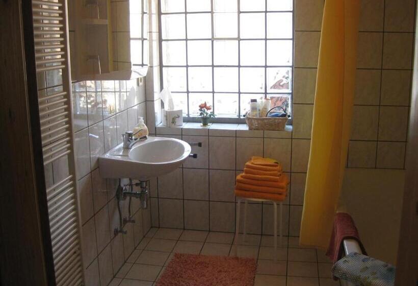 بنسيون Martinas Gästehaus