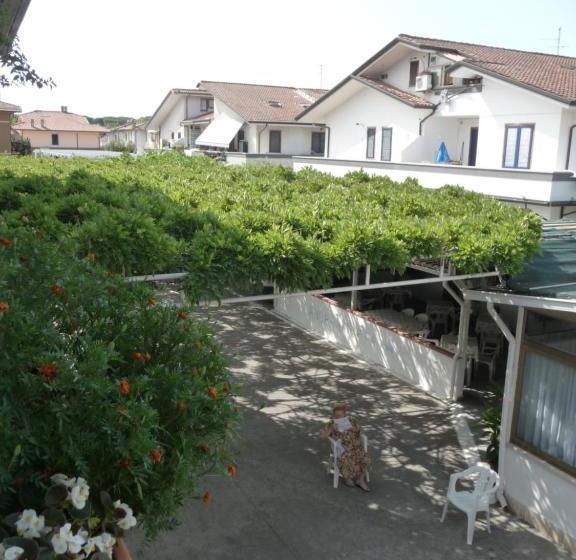 פנסיון Meublè Andrea Doria