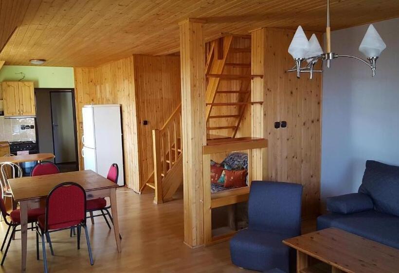 펜션 Penzión Chata Valaška