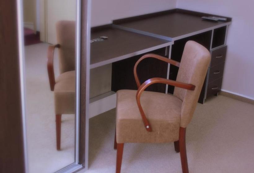 پانسیون Penzion A Caférestaurant U Lávky