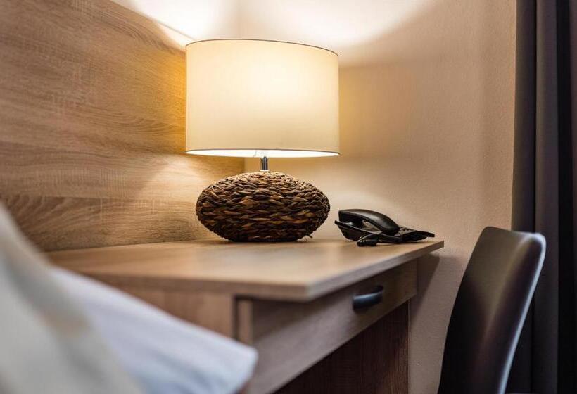 پانسیون Penzion A Restaurace Stará Roudná