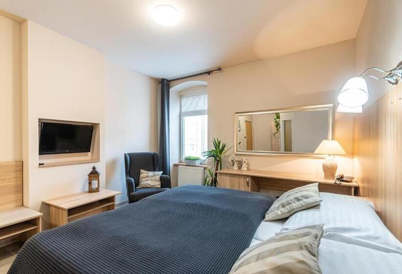 پانسیون Penzion A Restaurace Stará Roudná