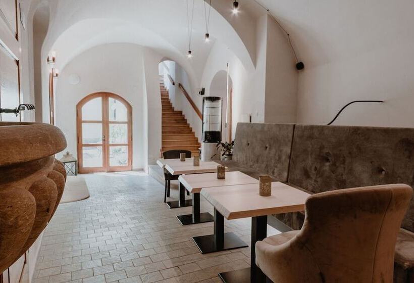 پانسیون Penzion Austis