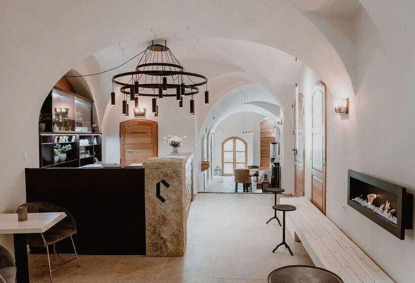 پانسیون Penzion Austis