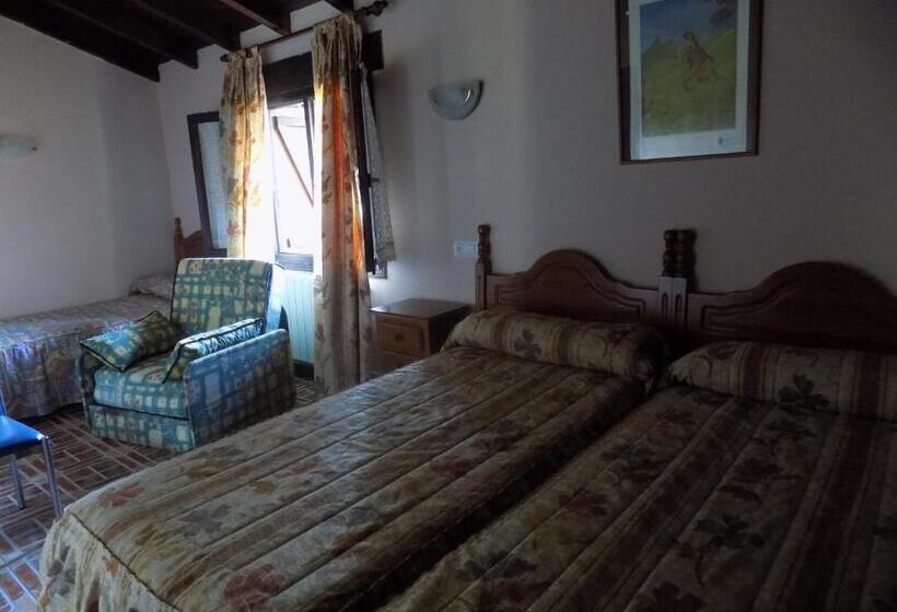 פנסיון Posada La Ceña