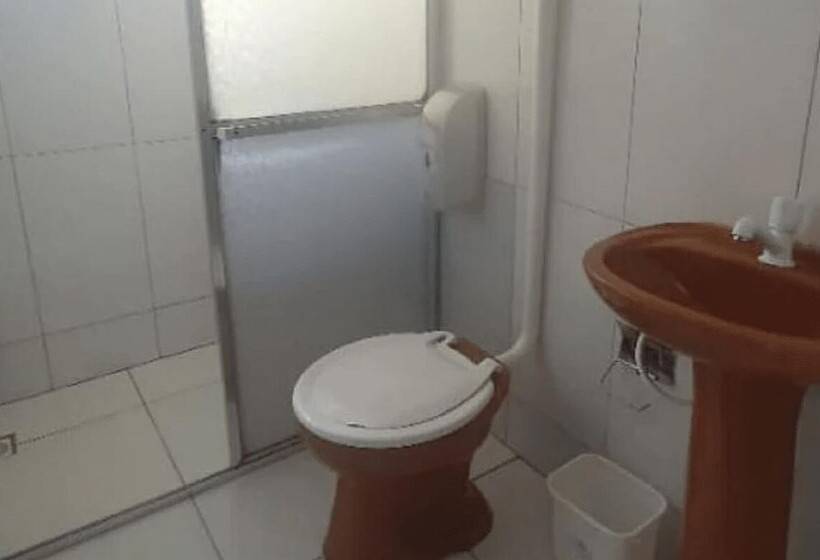 פנסיון Hospedagem Central   Aluguel Economico