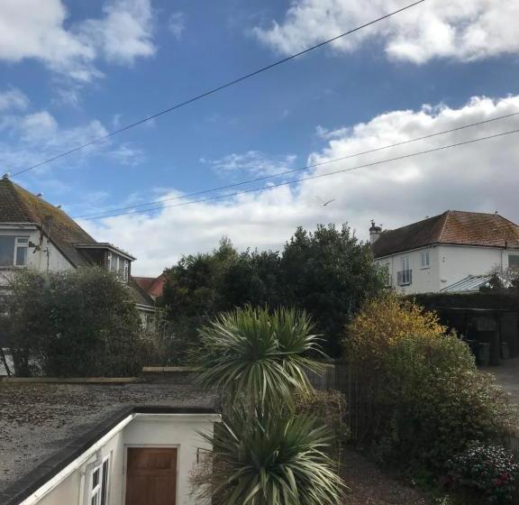 بنسيون San Brelade