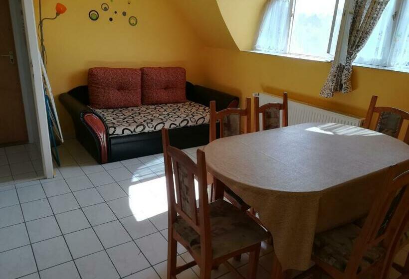 펜션 Tarr Tímea Apartmanok