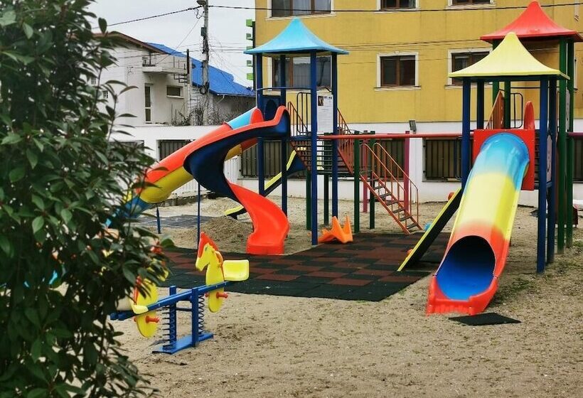 פנסיון Vila Sangria