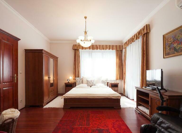 ペンション Villa Cecile