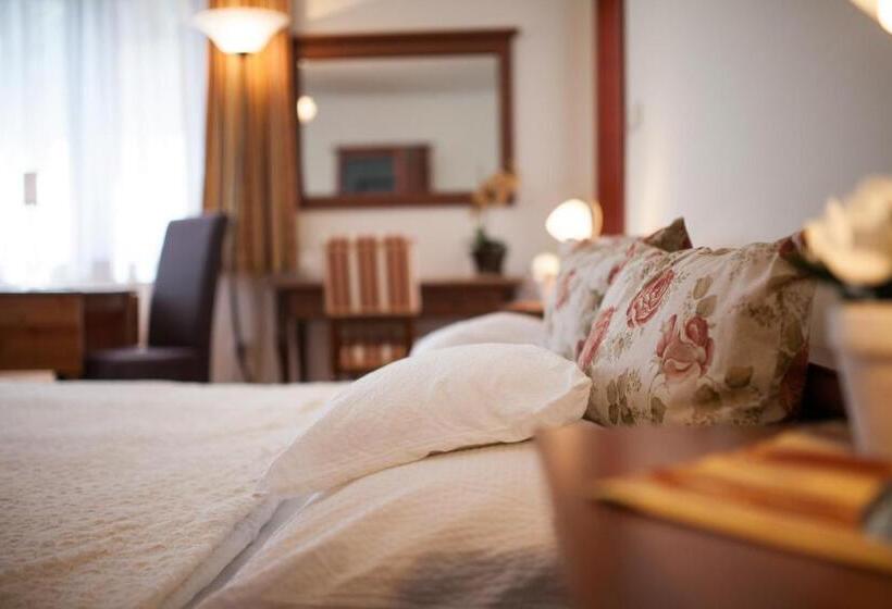 ペンション Villa Cecile