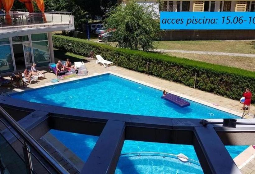 بنسيون Villa Sky