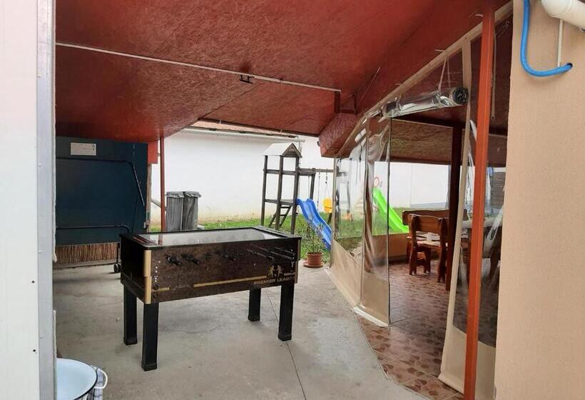 ペンション Váradi Apartman