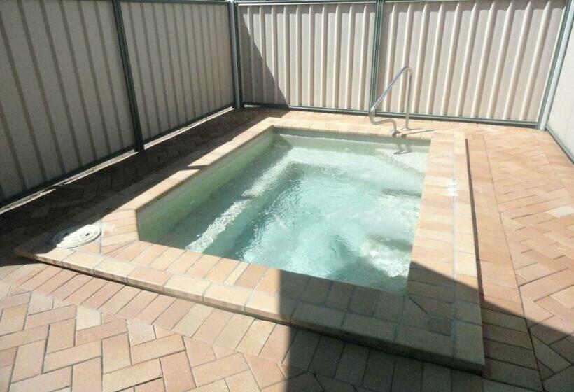 Queensleigh Holiday Apartments