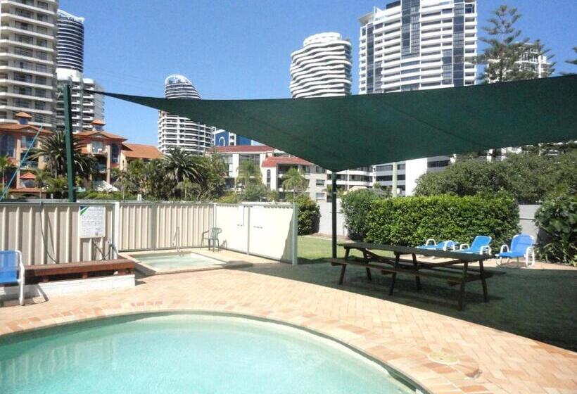 Queensleigh Holiday Apartments