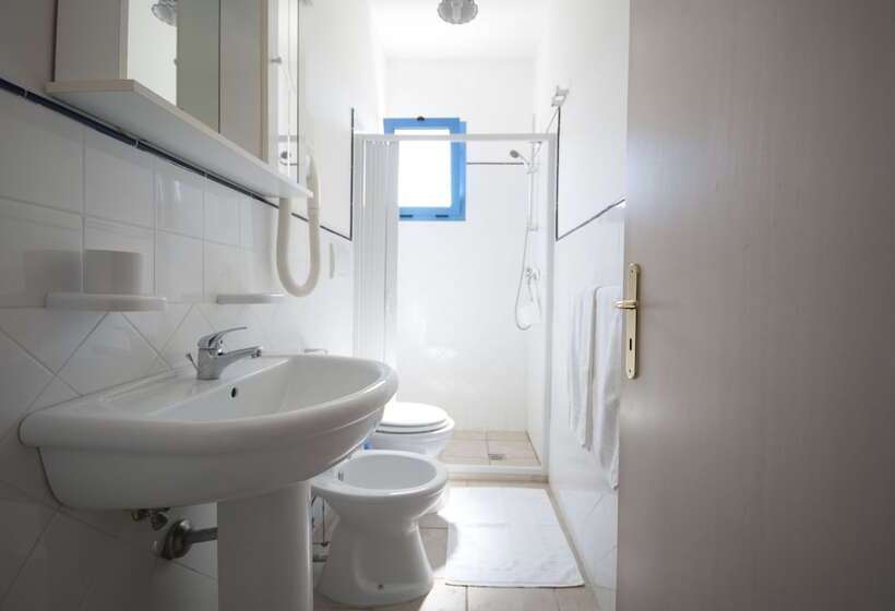 Villa Flora Studios & Apartments