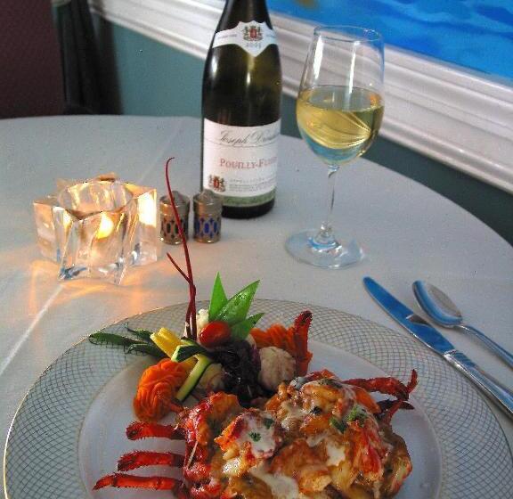 فندق صغير Bouchard Restaurant & Inn