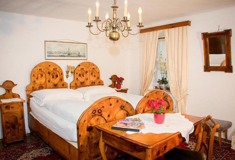 فندق صغير Gasthof Hohlwegwirt