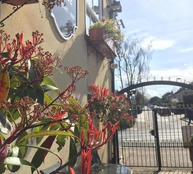 הוסטל Al Forno Restaurant & Inn