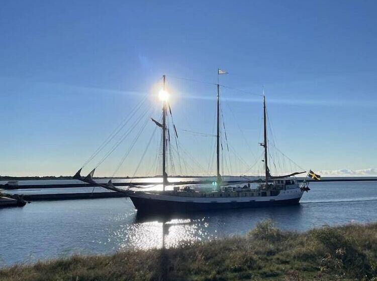 Lotsvillans Vandrarhem