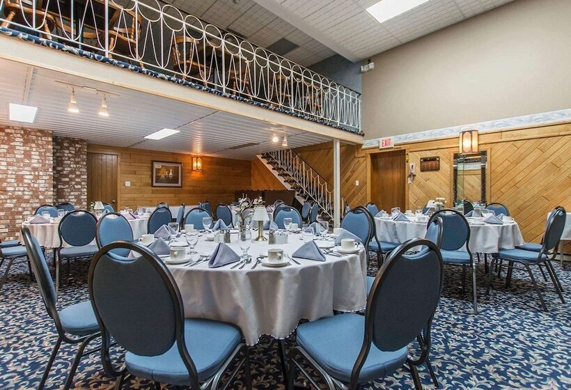 فندق صغير Rodeway Inn