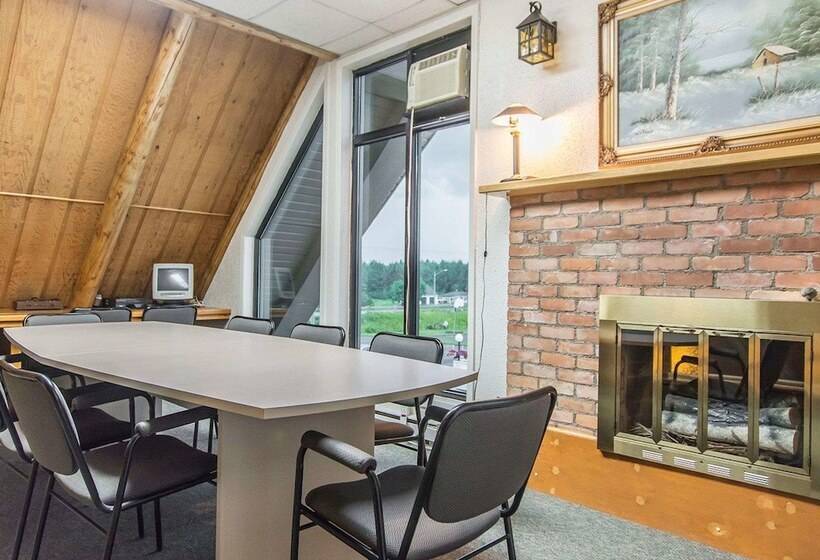 فندق صغير Rodeway Inn