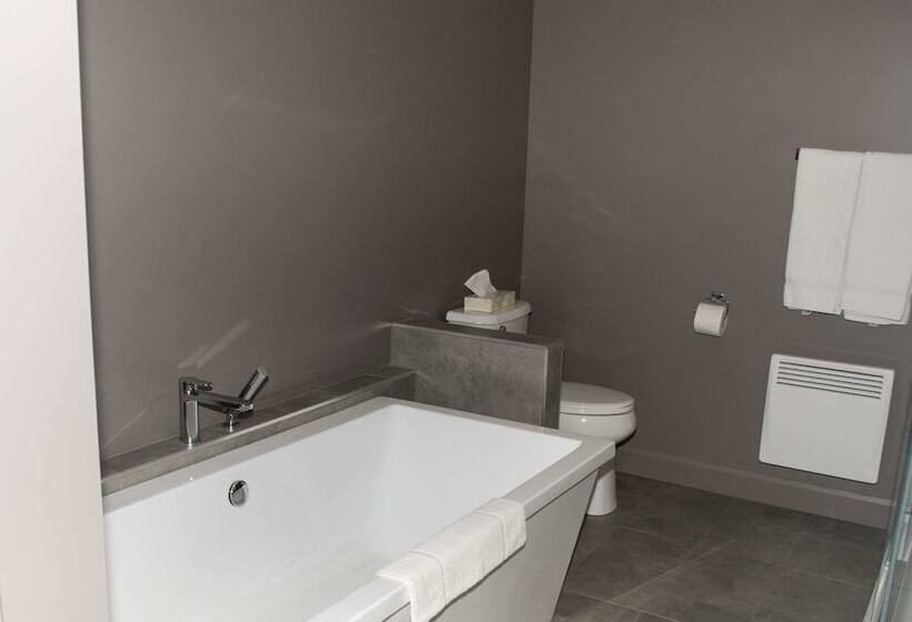 فندق صغير Rodeway Inn