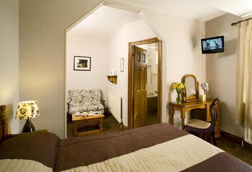 הוסטל The Kings Arms Temple Sowerby