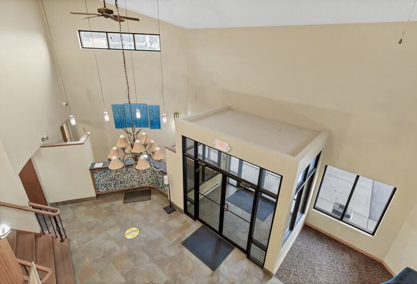 فندق صغير Waterbird Lakeside Inn