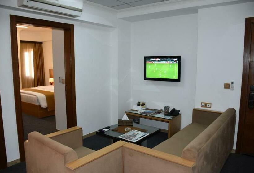 Hayali Suites