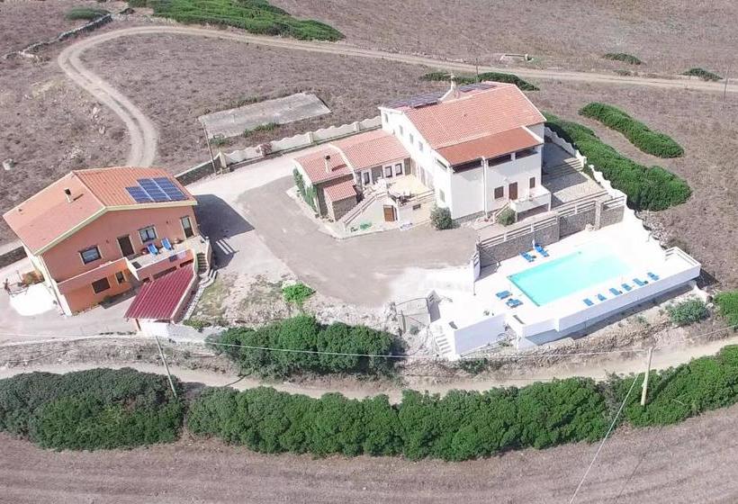 בית מלון כפרי Agriturismo Finagliosu