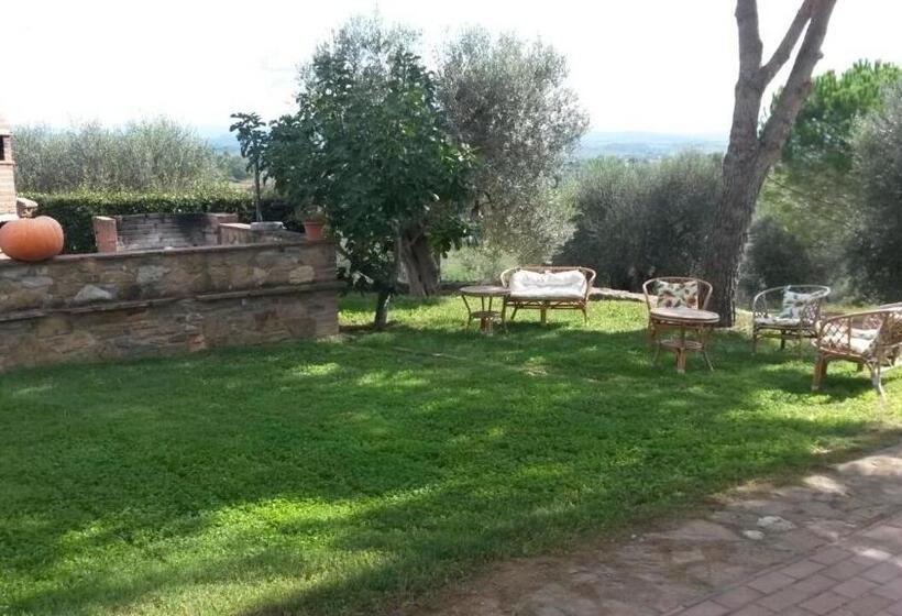 فندق Agriturismo La Fontanella & Glamping