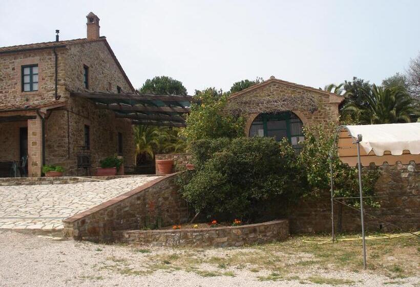 فندق Agriturismo La Fontanella & Glamping