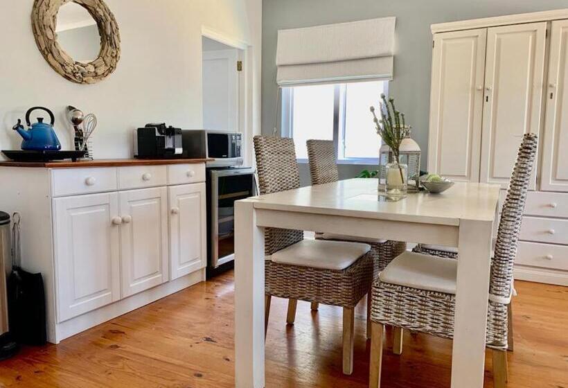 پانسیون Anchor's Rest