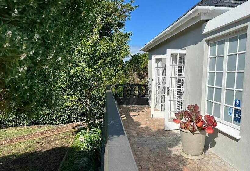 پانسیون Anchor's Rest