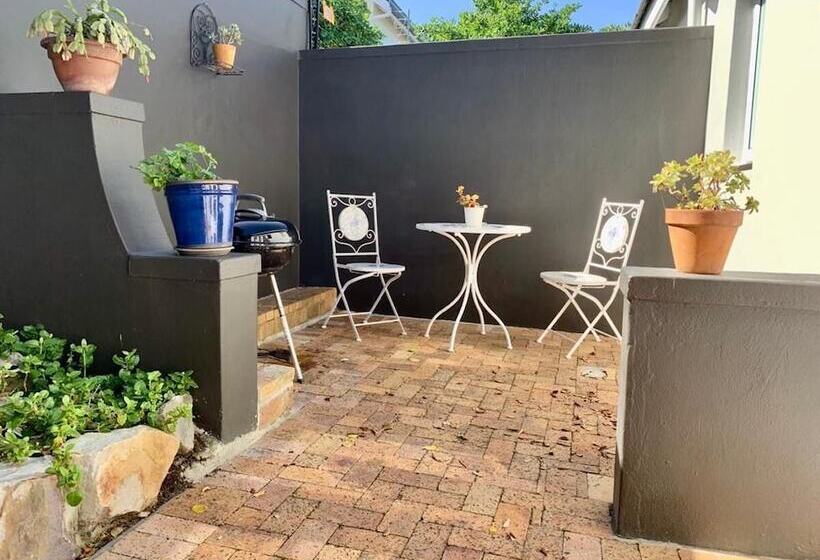 پانسیون Anchor's Rest