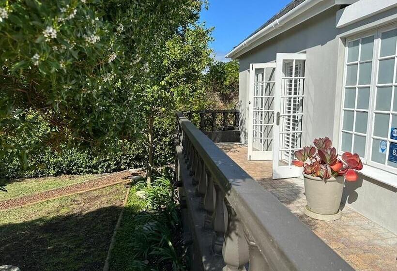 پانسیون Anchor's Rest