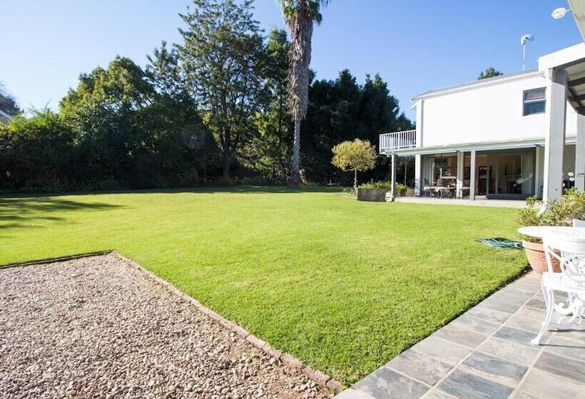 膳宿费 Burrough Place