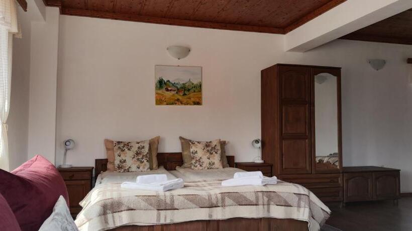 펜션 Chardaka Guest House