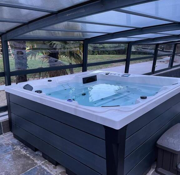 Пансион Chateau De La Chapelle Des Bois