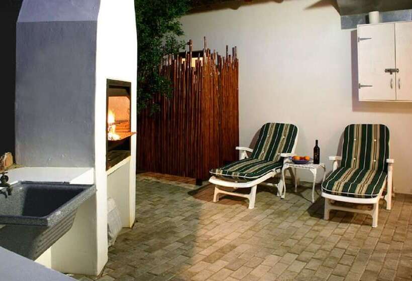 פנסיון Cottage On The Hill